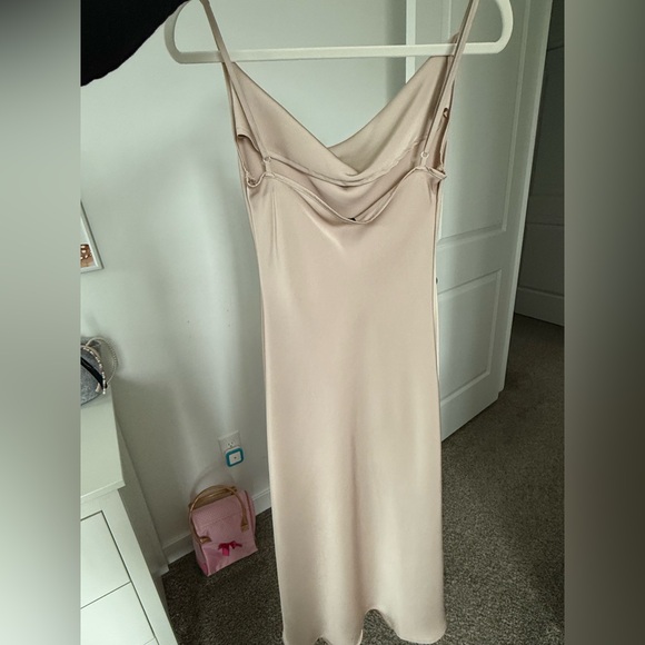 Dress XS - Picture 6 of 8